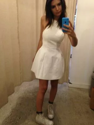 Emily Ratajkowski OnlyFans Leaked Free Thumbnail Picture - #jARm29wz56