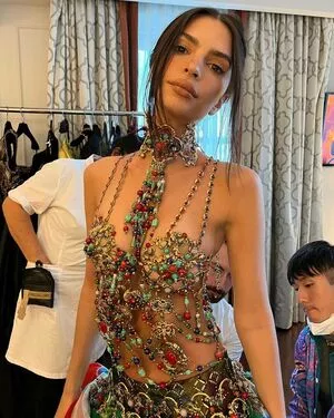 Emily Ratajkowski OnlyFans Leaked Free Thumbnail Picture - #jH8tBS7t0P