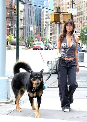 Emily Ratajkowski OnlyFans Leaked Free Thumbnail Picture - #juwRf4bs7y