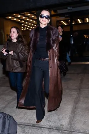 Emily Ratajkowski OnlyFans Leaked Free Thumbnail Picture - #jvpN0sUQBQ