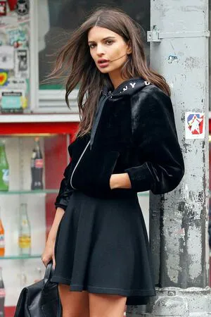 Emily Ratajkowski OnlyFans Leaked Free Thumbnail Picture - #jzgEPTgB7Y