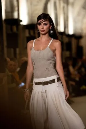 Emily Ratajkowski OnlyFans Leaked Free Thumbnail Picture - #kDboZVuDfx