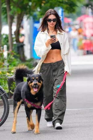 Emily Ratajkowski OnlyFans Leaked Free Thumbnail Picture - #kV5OSRHaB3