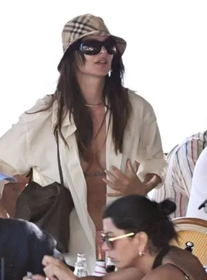 Emily Ratajkowski OnlyFans Leaked Free Thumbnail Picture - #lITjWDno1v