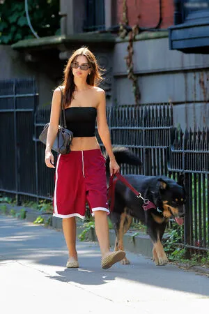 Emily Ratajkowski OnlyFans Leaked Free Thumbnail Picture - #lkdjn087Ht