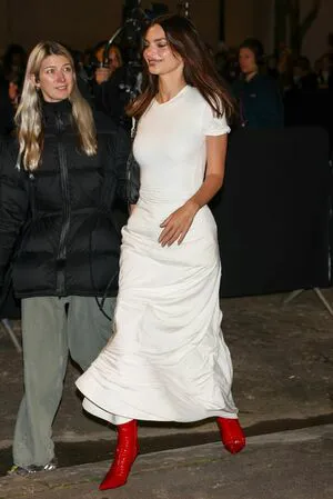 Emily Ratajkowski OnlyFans Leaked Free Thumbnail Picture - #lkxiJX7gTR