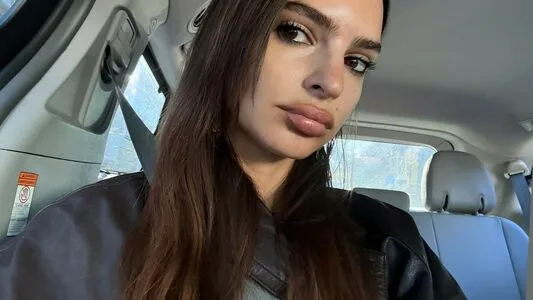 Emily Ratajkowski OnlyFans Leaked Free Thumbnail Picture - #lry5mTpKnJ