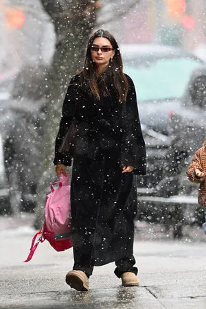 Emily Ratajkowski OnlyFans Leaked Free Thumbnail Picture - #mNPSVUWgqa