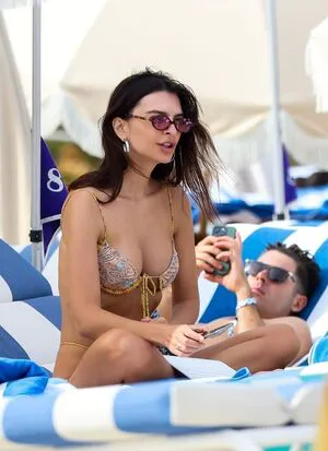 Emily Ratajkowski OnlyFans Leaked Free Thumbnail Picture - #mS4sI360gf