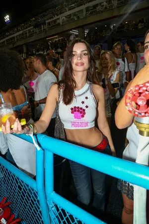 Emily Ratajkowski OnlyFans Leaked Free Thumbnail Picture - #mjHh5k1VbT