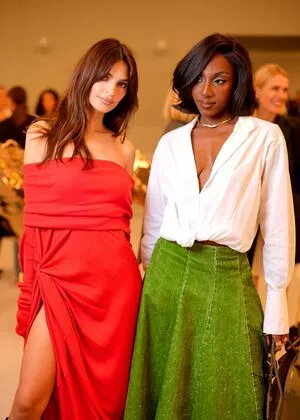 Emily Ratajkowski OnlyFans Leaked Free Thumbnail Picture - #nHkItEA7ij