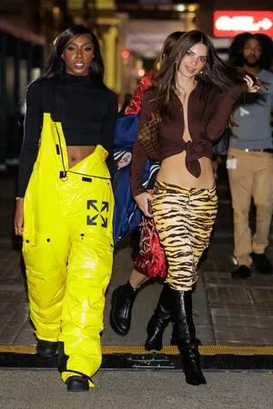 Emily Ratajkowski OnlyFans Leaked Free Thumbnail Picture - #nI3BPz3YLN