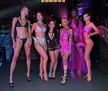 Emily Ratajkowski OnlyFans Leaked Free Thumbnail Picture - #nW5inTqqNf