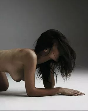 Emily Ratajkowski OnlyFans Leaked Free Thumbnail Picture - #npdJh6dIni