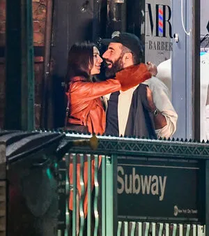 Emily Ratajkowski OnlyFans Leaked Free Thumbnail Picture - #nwUcOu9TH6