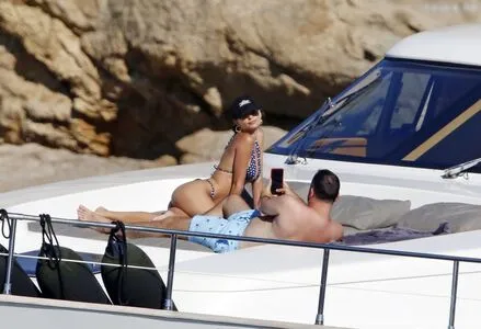 Emily Ratajkowski OnlyFans Leaked Free Thumbnail Picture - #o5fW92DREk