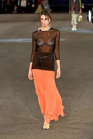 Emily Ratajkowski OnlyFans Leaked Free Thumbnail Picture - #o91kIji6O4