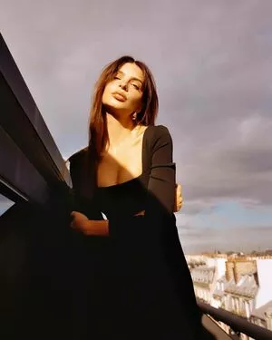 Emily Ratajkowski OnlyFans Leaked Free Thumbnail Picture - #oOaKY92ZT8