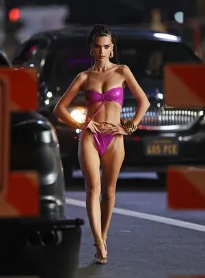 Emily Ratajkowski OnlyFans Leaked Free Thumbnail Picture - #oV3De1rI6m