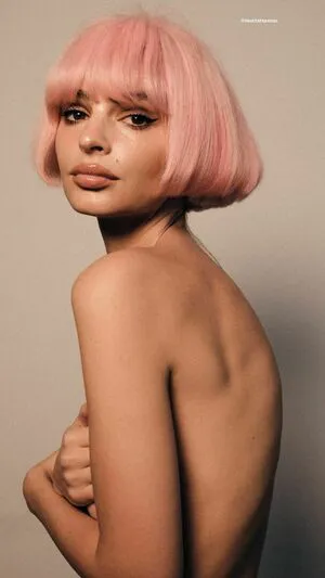Emily Ratajkowski OnlyFans Leaked Free Thumbnail Picture - #oXooueNVU5