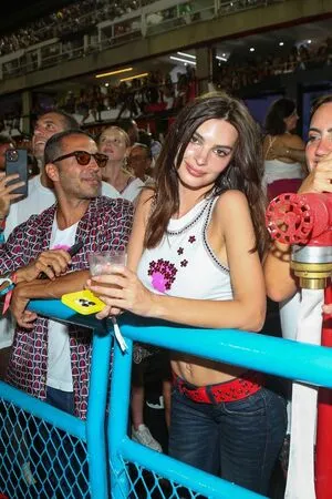 Emily Ratajkowski OnlyFans Leaked Free Thumbnail Picture - #otVSKFxo4r
