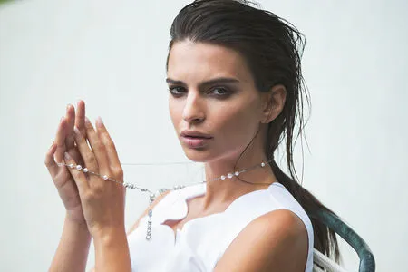 Emily Ratajkowski OnlyFans Leaked Free Thumbnail Picture - #ovI0UqC3ZB