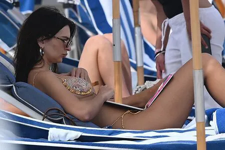 Emily Ratajkowski OnlyFans Leaked Free Thumbnail Picture - #pMpSKTzHEY