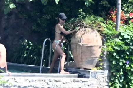 Emily Ratajkowski OnlyFans Leaked Free Thumbnail Picture - #pVzN39Z89x