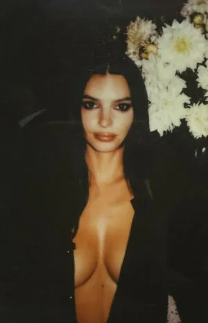 Emily Ratajkowski OnlyFans Leaked Free Thumbnail Picture - #pnDuXYuvVc