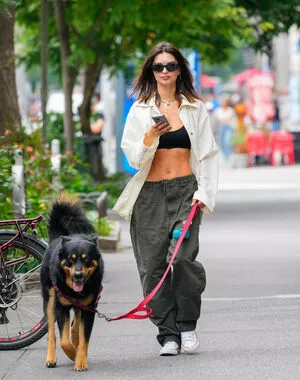 Emily Ratajkowski OnlyFans Leaked Free Thumbnail Picture - #q6KTqlI13n