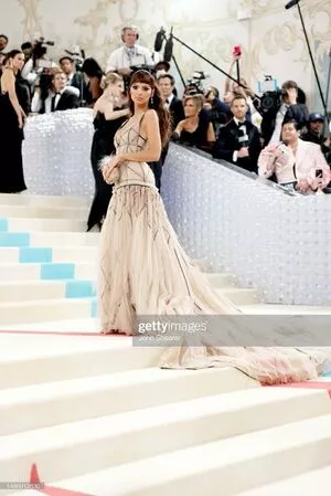 Emily Ratajkowski OnlyFans Leaked Free Thumbnail Picture - #qEhjwi2Ms1