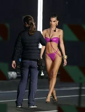 Emily Ratajkowski OnlyFans Leaked Free Thumbnail Picture - #qPBLRgE3Mt