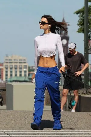Emily Ratajkowski OnlyFans Leaked Free Thumbnail Picture - #qtVSOr7maB