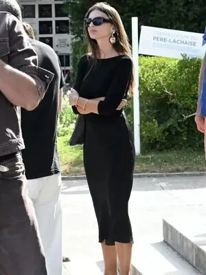Emily Ratajkowski OnlyFans Leaked Free Thumbnail Picture - #qv2TDDO3c8