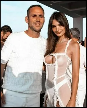 Emily Ratajkowski OnlyFans Leaked Free Thumbnail Picture - #rC7m5sco2z