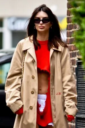 Emily Ratajkowski OnlyFans Leaked Free Thumbnail Picture - #rZ9p90Y3QP