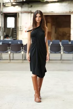 Emily Ratajkowski OnlyFans Leaked Free Thumbnail Picture - #rf4c4RDTfC