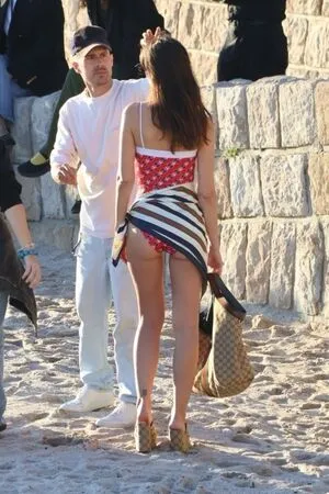 Emily Ratajkowski OnlyFans Leaked Free Thumbnail Picture - #sILYtq0xnC