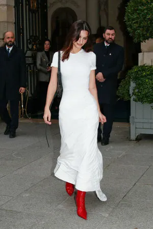 Emily Ratajkowski OnlyFans Leaked Free Thumbnail Picture - #sRQZfgZrRC