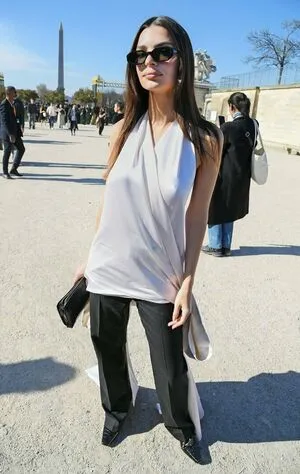 Emily Ratajkowski OnlyFans Leaked Free Thumbnail Picture - #skiyF6k4NC