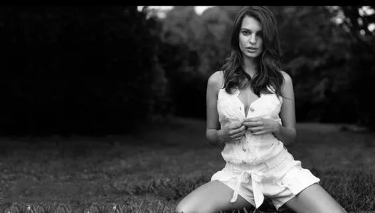 Emily Ratajkowski OnlyFans Leaked Free Thumbnail Picture - #tQKOSfXewI