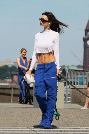 Emily Ratajkowski OnlyFans Leaked Free Thumbnail Picture - #ttYOy8MxwE