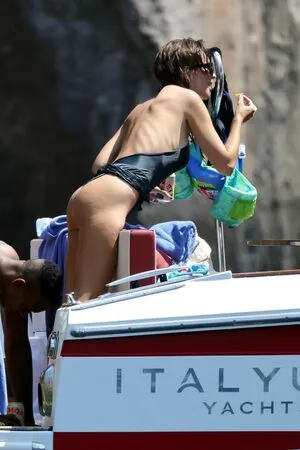 Emily Ratajkowski OnlyFans Leaked Free Thumbnail Picture - #uLuNA97Z3H