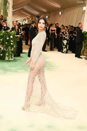 Emily Ratajkowski OnlyFans Leaked Free Thumbnail Picture - #uUntx73V8T