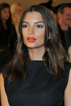 Emily Ratajkowski OnlyFans Leaked Free Thumbnail Picture - #uYOYHghpmt