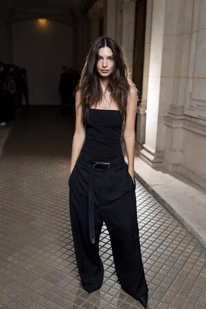 Emily Ratajkowski OnlyFans Leaked Free Thumbnail Picture - #uZ8WnEwvvo