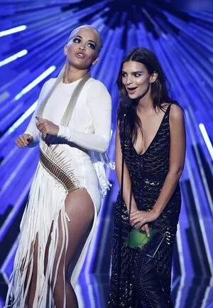 Emily Ratajkowski OnlyFans Leaked Free Thumbnail Picture - #vMsxMBRypv