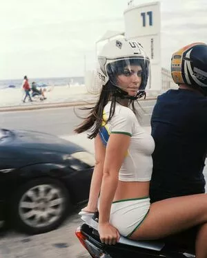 Emily Ratajkowski OnlyFans Leaked Free Thumbnail Picture - #vgIIOSuoKp