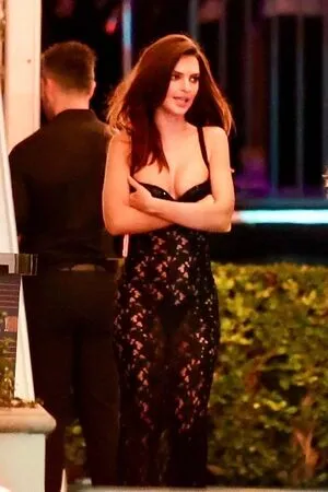Emily Ratajkowski OnlyFans Leaked Free Thumbnail Picture - #x0ZdQIlTmy