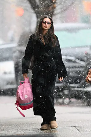 Emily Ratajkowski OnlyFans Leaked Free Thumbnail Picture - #xLajYhLfIS